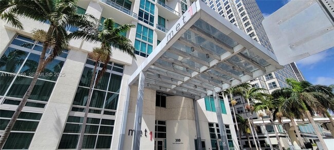 property at 300 S Biscayne Blvd