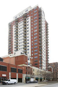 One East Fifteenth Place in Chicago, IL - Foto de edificio - Building Photo