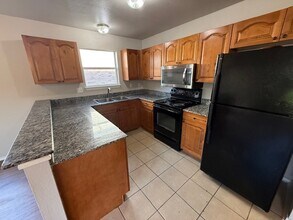 725 Claremont Pkwy in Marble Falls, TX - Building Photo - Building Photo
