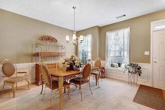 Room in Townhome on Kentmere Dr in Cumming, GA - Foto de edificio - Building Photo