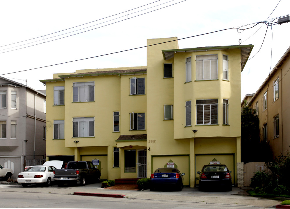 2912 14th Ave in Oakland, CA - Building Photo