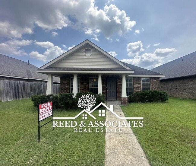 property at 2911 N Hartland