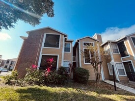 4460 Perkinshire Ln in Orlando, FL - Building Photo