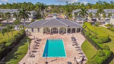 1355 Mariposa Cir in Naples, FL - Foto de edificio - Building Photo