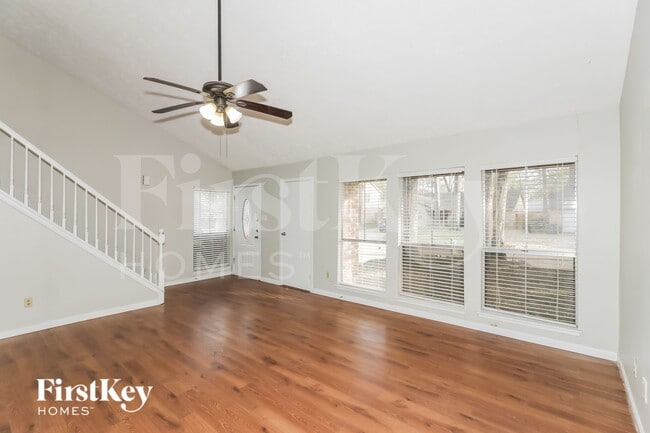 3311 Birch Creek Dr in Houston, TX - Building Photo - Building Photo