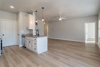 205 Port Ingleside Dr in Little Elm, TX - Foto de edificio - Building Photo