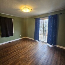 1336 Nipsic Ave in Bremerton, WA - Building Photo - Building Photo