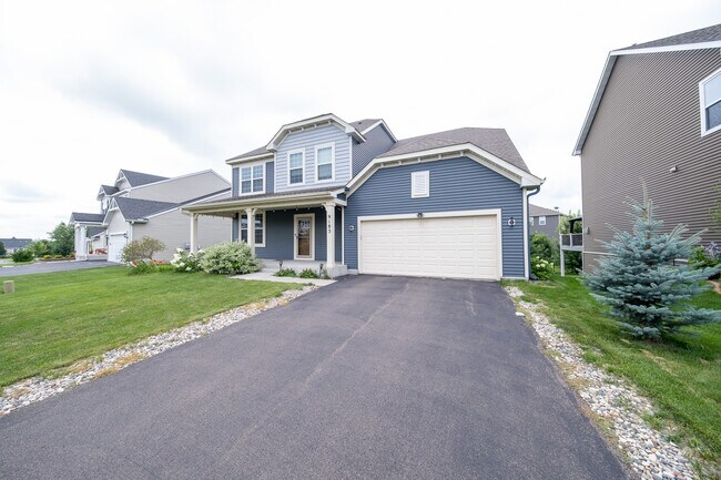 9183 Lighthouse Ln in Woodbury, MN - Building Photo - Building Photo