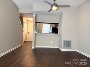 621 Lex Dr in Charlotte, NC - Building Photo - Building Photo