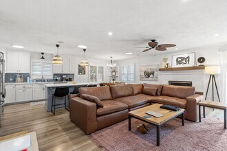732 Terrace Ave in Virginia Beach, VA - Building Photo - Building Photo