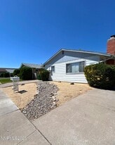 1643 Lakeside Dr in Reno, NV - Building Photo