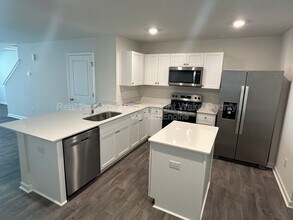 8539 Beckett Chase Wy in Raleigh, NC - Building Photo - Building Photo