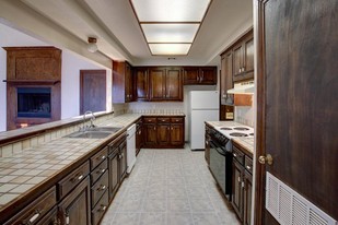 Eagle Crest Apartments