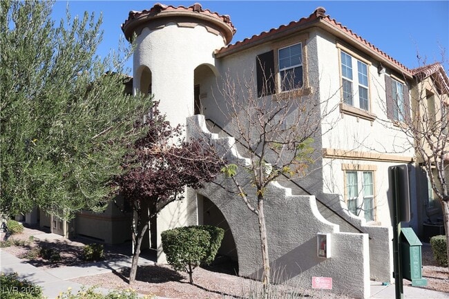 property at 50 Aura de Blanco St