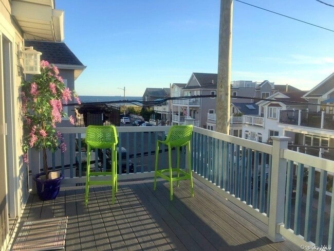 24 Virginia Ave in Long Beach, NY - Building Photo - Building Photo