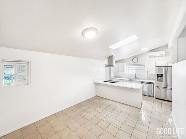 2473 Bartel St in San Diego, CA - Building Photo - Building Photo