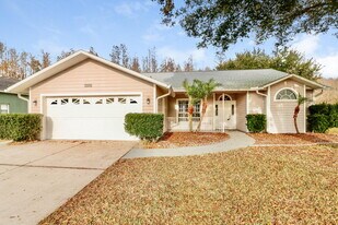 4806 Spring Side Dr in New Port Richey, FL - Building Photo