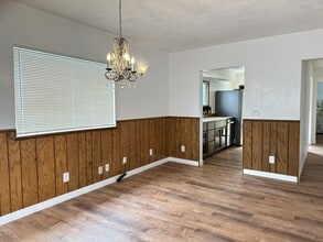 1212 6th St in Cosmopolis, WA - Building Photo - Building Photo