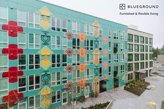 17305 NE 67th Ct in Redmond, WA - Foto de edificio - Building Photo