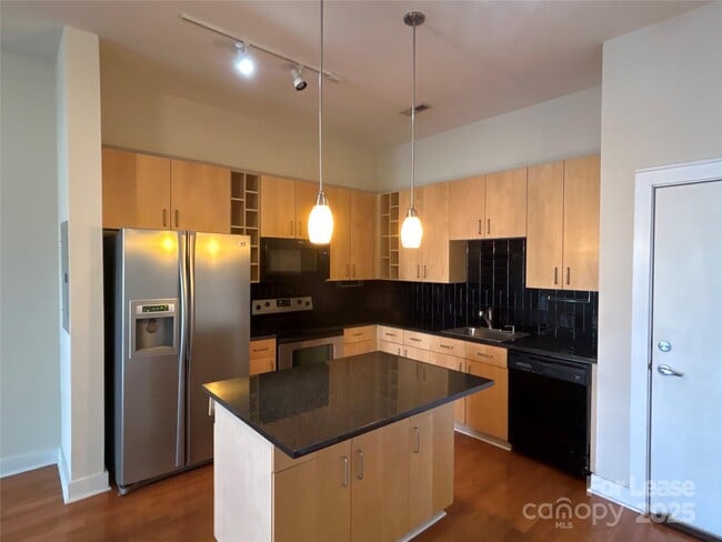 714 N Davidson St in Charlotte, NC - Building Photo - Building Photo
