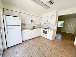 606 SW 5th Ave in Fort Lauderdale, FL - Building Photo - Building Photo