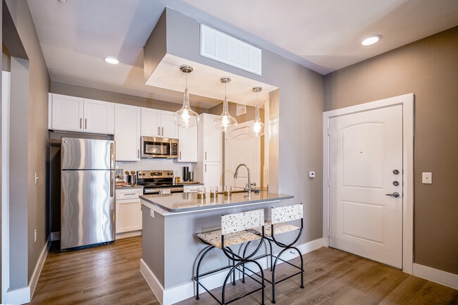 The Woodford on Mockingbird in Midland, TX - Foto de edificio - Building Photo