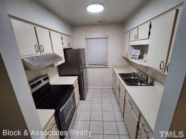 804 Pine Forest Trail photo'