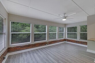 2239 Fairburn Rd SW in Atlanta, GA - Building Photo - Building Photo