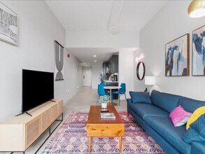 615 First Ave-Unit -ID1014473P in Pittsburgh, PA - Building Photo - Building Photo