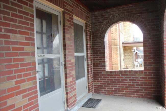 property at 5021 Oleatha Ave