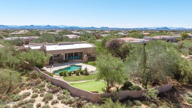 7944 E Parkview Ln in Scottsdale, AZ - Building Photo - Building Photo