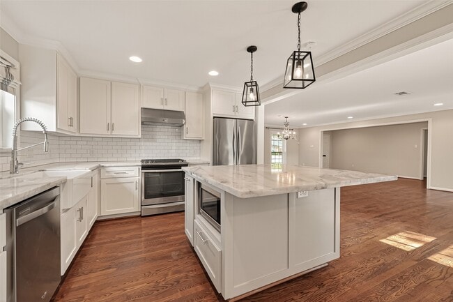 property at 5215 Stillbrooke Dr