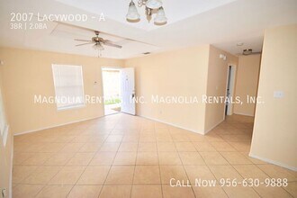 2007 Lacywood in Edinburg, TX - Building Photo - Building Photo