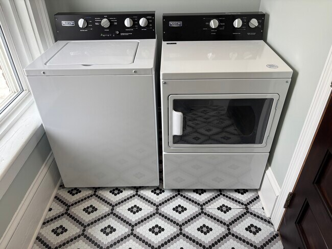 219 3rd Ave SW in Cedar Rapids, IA - Building Photo - Building Photo