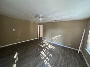 190 N St Felix St in Stephenville, TX - Building Photo - Building Photo