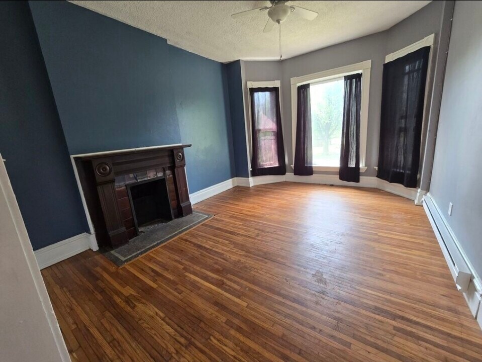 Superior Apartments in Toledo, OH - Building Photo
