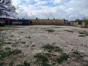 11211 Kitty Brook Dr in Houston, TX - Building Photo - Building Photo