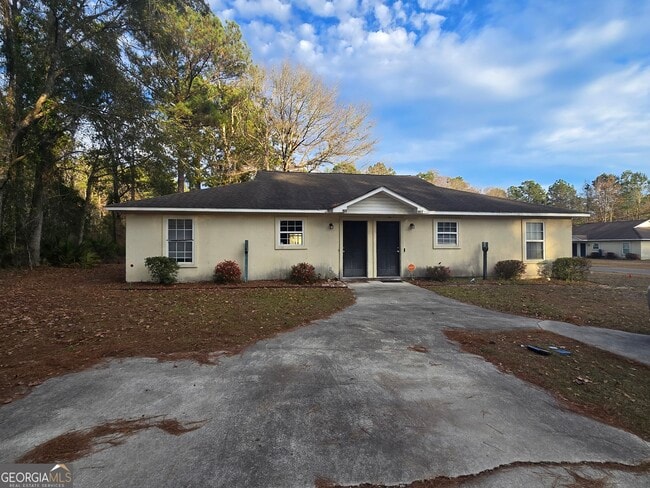 401 S Ashley St in Kingsland, GA - Building Photo - Building Photo