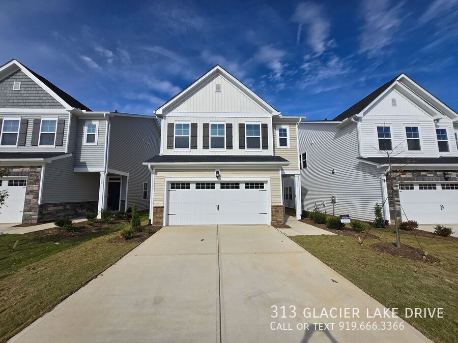 313 Glacier Lk Dr in Raleigh, NC - Foto de edificio