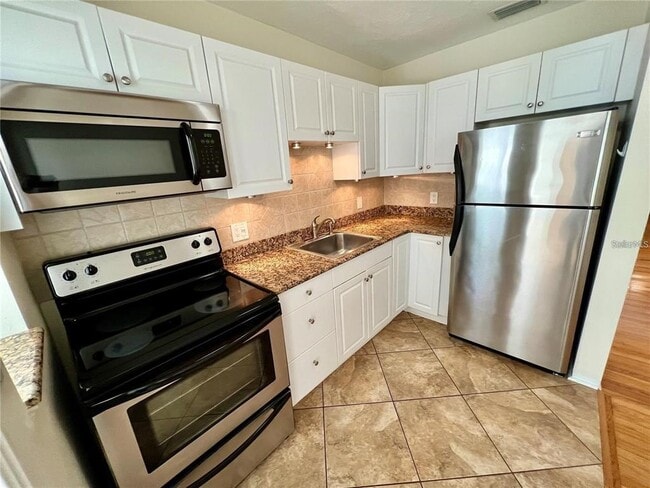135 Ricardo Way NE in St. Petersburg, FL - Building Photo - Building Photo