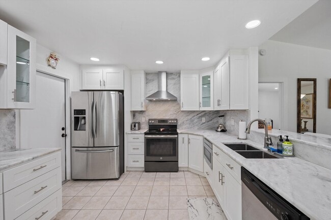 property at 14122 Citrus Dr