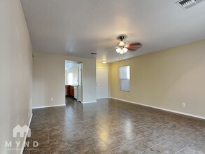 3155 W Fremont Rd. in Phoenix, AZ - Building Photo - Building Photo