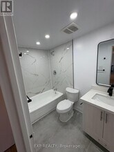 6287 O'Neil St in Niagara Falls, ON - Building Photo - Building Photo