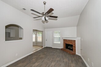 1118 Cross Wood Ln in Cordova, TN - Building Photo - Building Photo