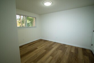 403 43rd Ave SW in Puyallup, WA - Building Photo - Building Photo