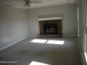 5416 Lovers Ln in Louisville, KY - Building Photo - Building Photo