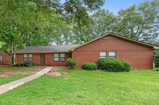 117 Tanglewood Dr in Monroe, GA - Building Photo