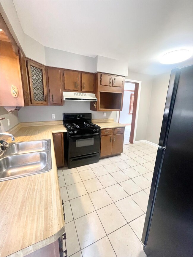 525 N 27th St in Belleville, IL - Building Photo - Building Photo