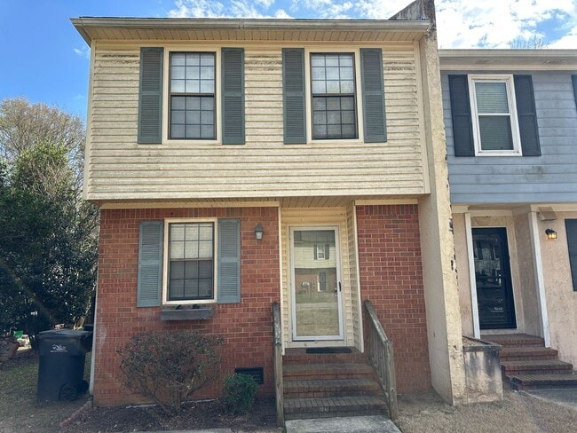 property at 2448 Riverlook Dr