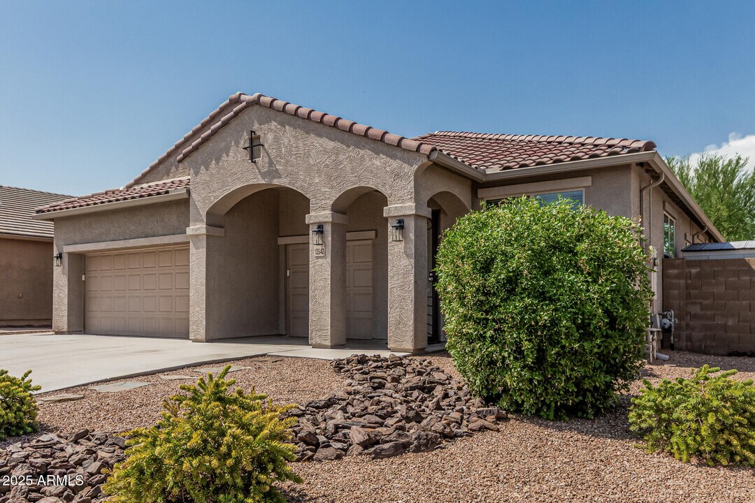13542 W Paso Trail in Peoria, AZ - Building Photo